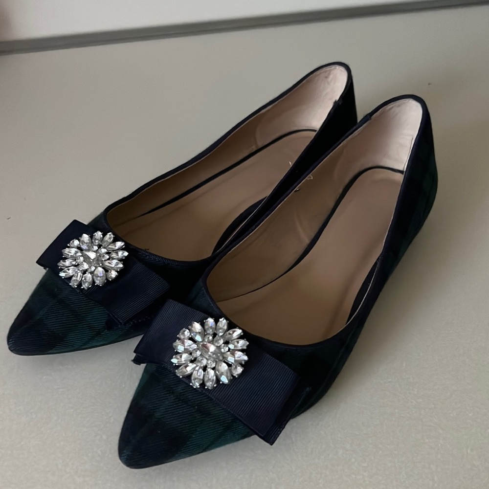 Dress shoes